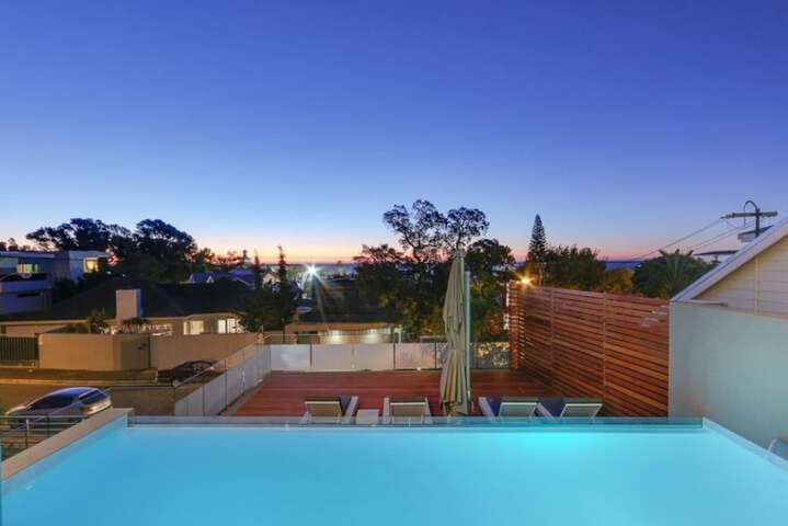 Harrier Place - Four Bedroom Villa, Sleeps 8 - thumb 2