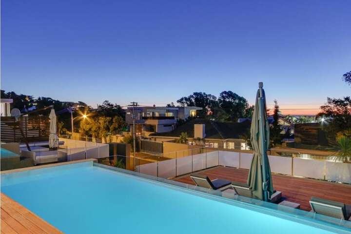 Harrier Place - Four Bedroom Villa, Sleeps 8 - thumb 4