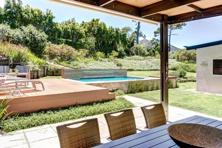 Chapmans View Villa - thumb 1