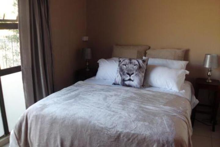 Acdc Self Catering - thumb 1