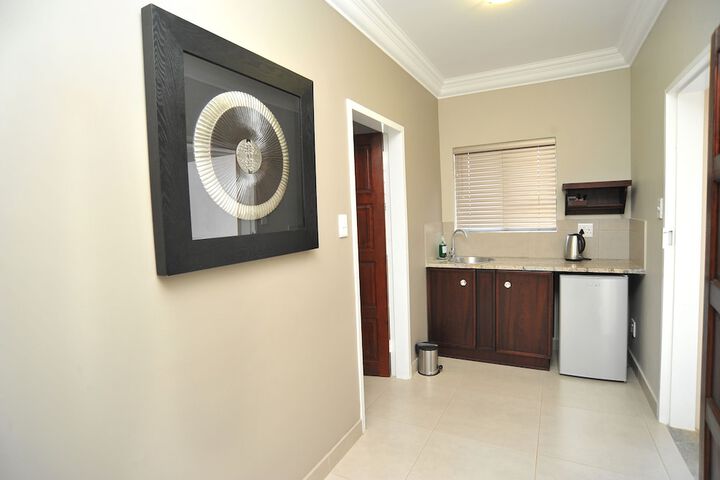 Adato Guesthouse - thumb 1