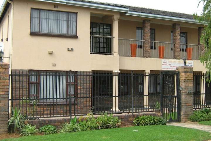 Bogadi B&B - thumb 1