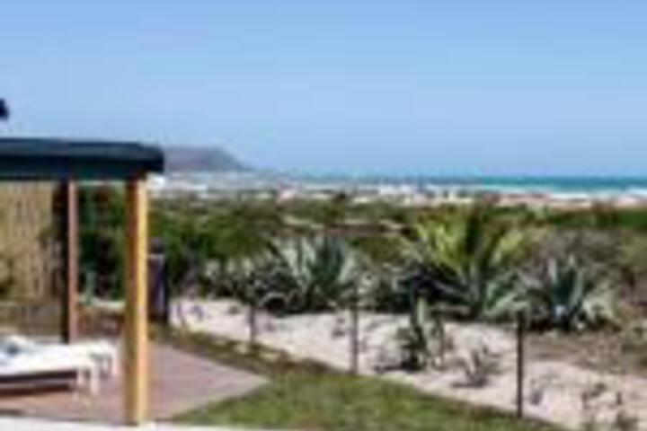 Willow Beach House - thumb 0