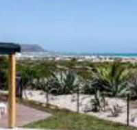 Willow Beach House - Accommodation Africa