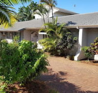 Old n New Bed and Breakfast - Tourism Africa