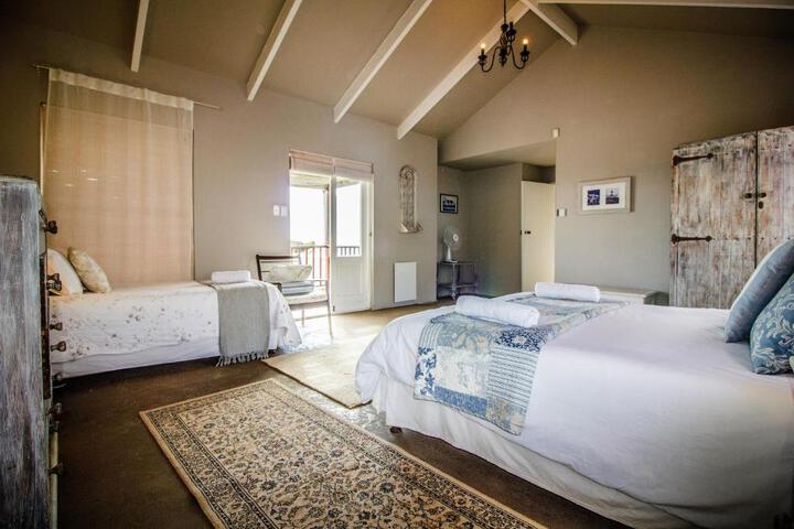 Gone To The Beach - thumb 6