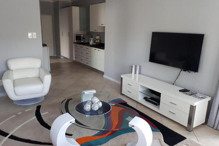 51 Trafford - thumb 7