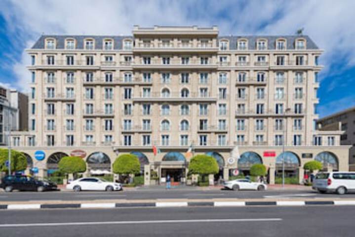 Unit Number 414 Cape Royale Luxury Apartments - thumb 0