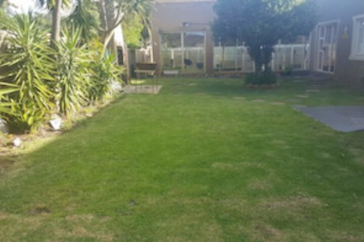 Avenue Bernard Guest House - thumb 0