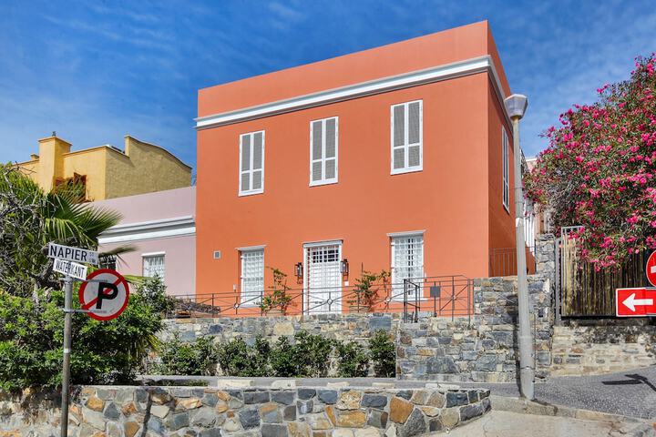 157 Waterkant - Two Bedroom House, Sleeps 4 - thumb 7