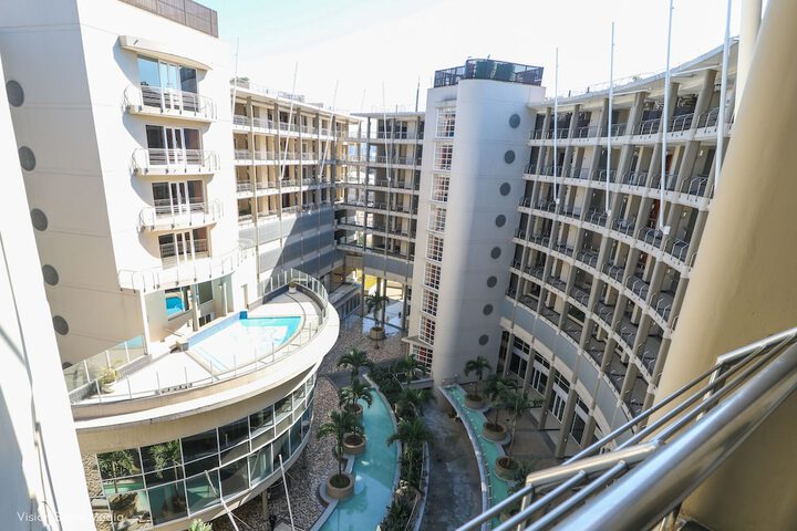 1 Bedroom Luxury Apartment - thumb 6