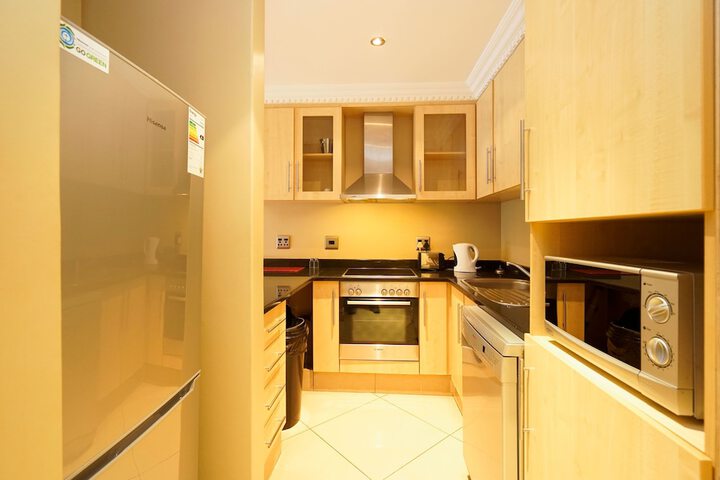 1 Bedroom Luxury Apartment - thumb 1