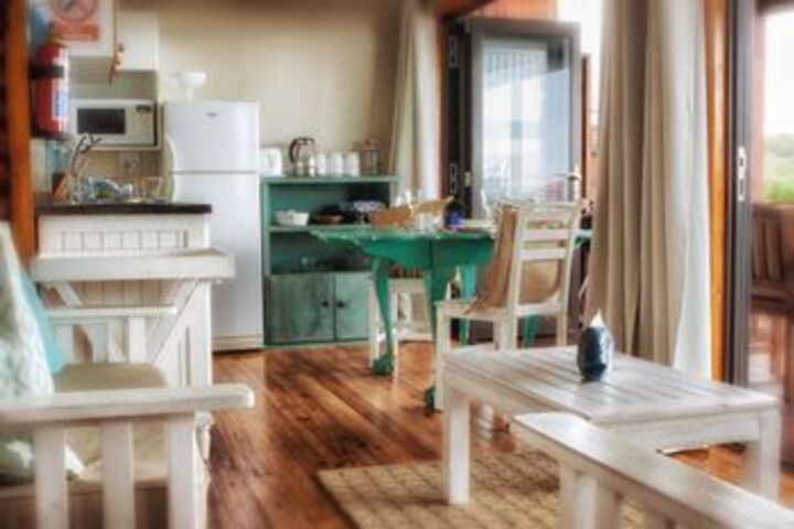 Jeffreys Bay Self Catering Holiday Accommodation - thumb 0