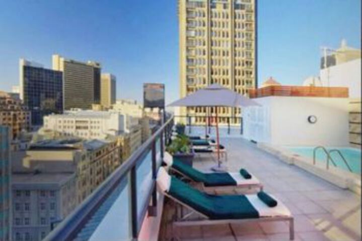 1 Bedroom Apartment In City Centre - thumb 6