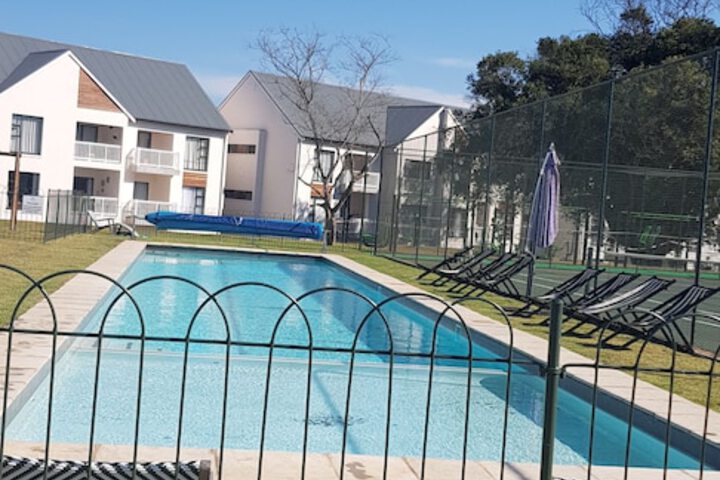 179 Emberton Estate - thumb 4