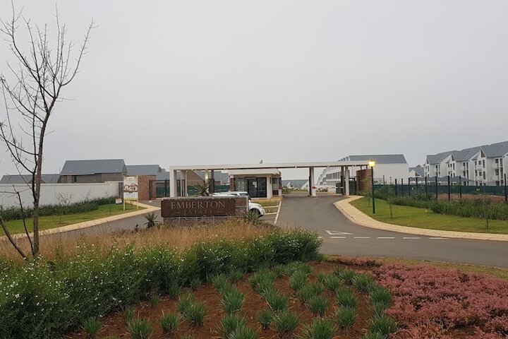 179 Emberton Estate - thumb 3